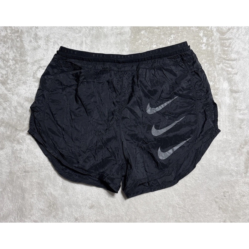 Nike Women's Tempo Luxe Running Shorts, Black Size Small DQ0886–010